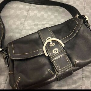 Elegant Black Leather Shoulder Bag